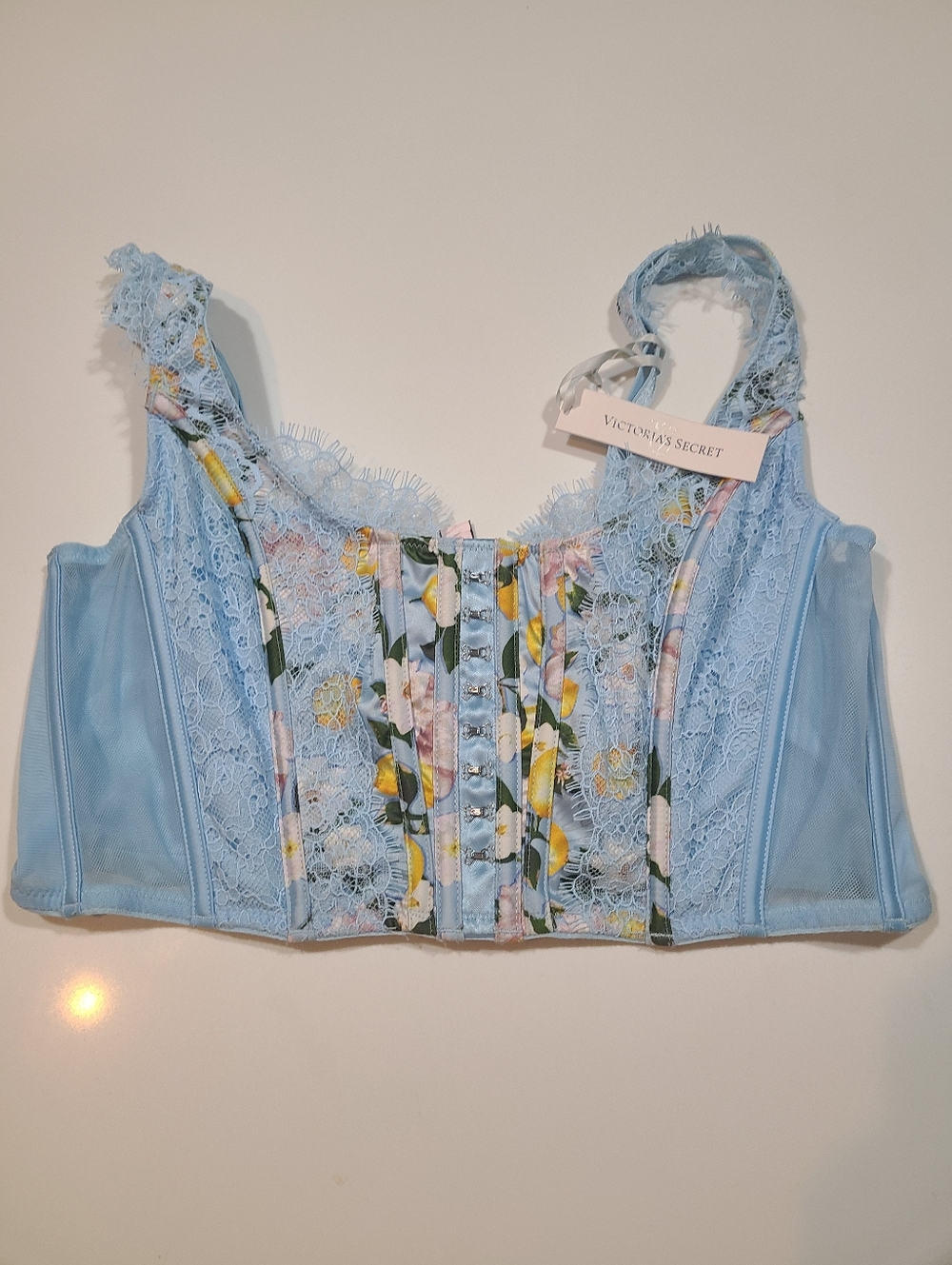 NWT Victoria's Secret Light Blue Lace Floral Bra Top in Size Large